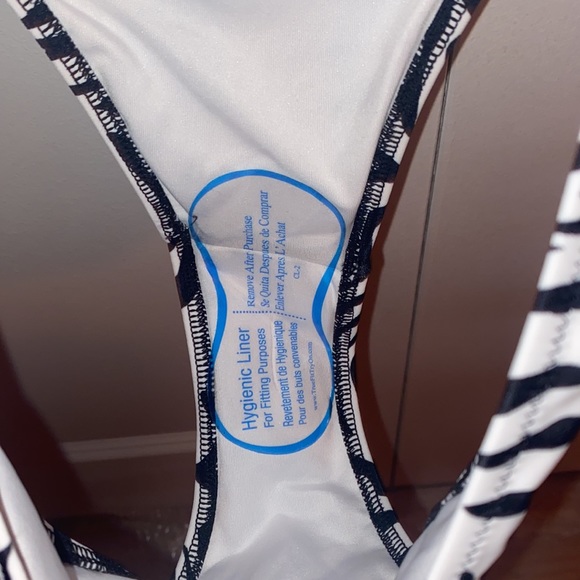 VS zebra swim bottoms - Picture 3 of 3